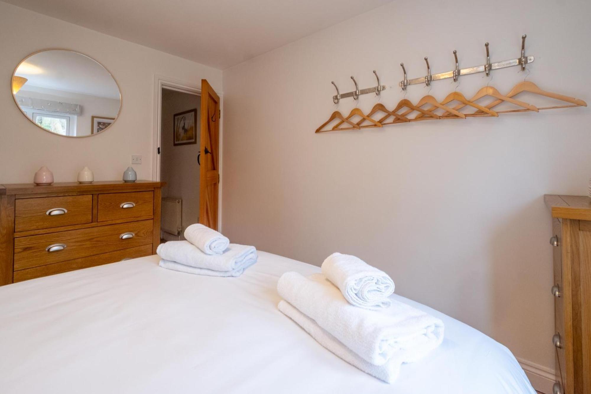 67 Pebble Cottage ออลบะระ ภายนอก รูปภาพ