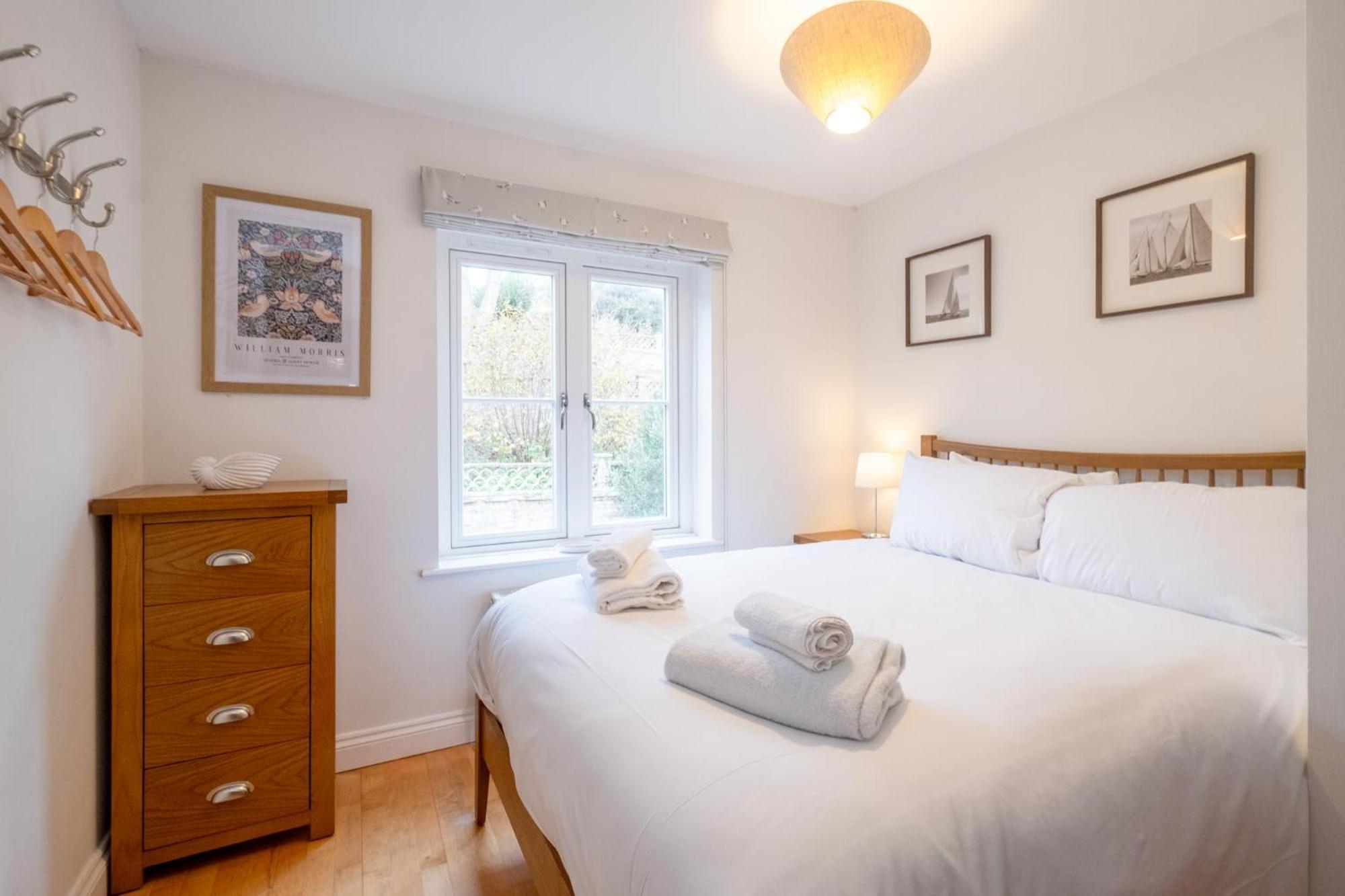67 Pebble Cottage ออลบะระ ภายนอก รูปภาพ