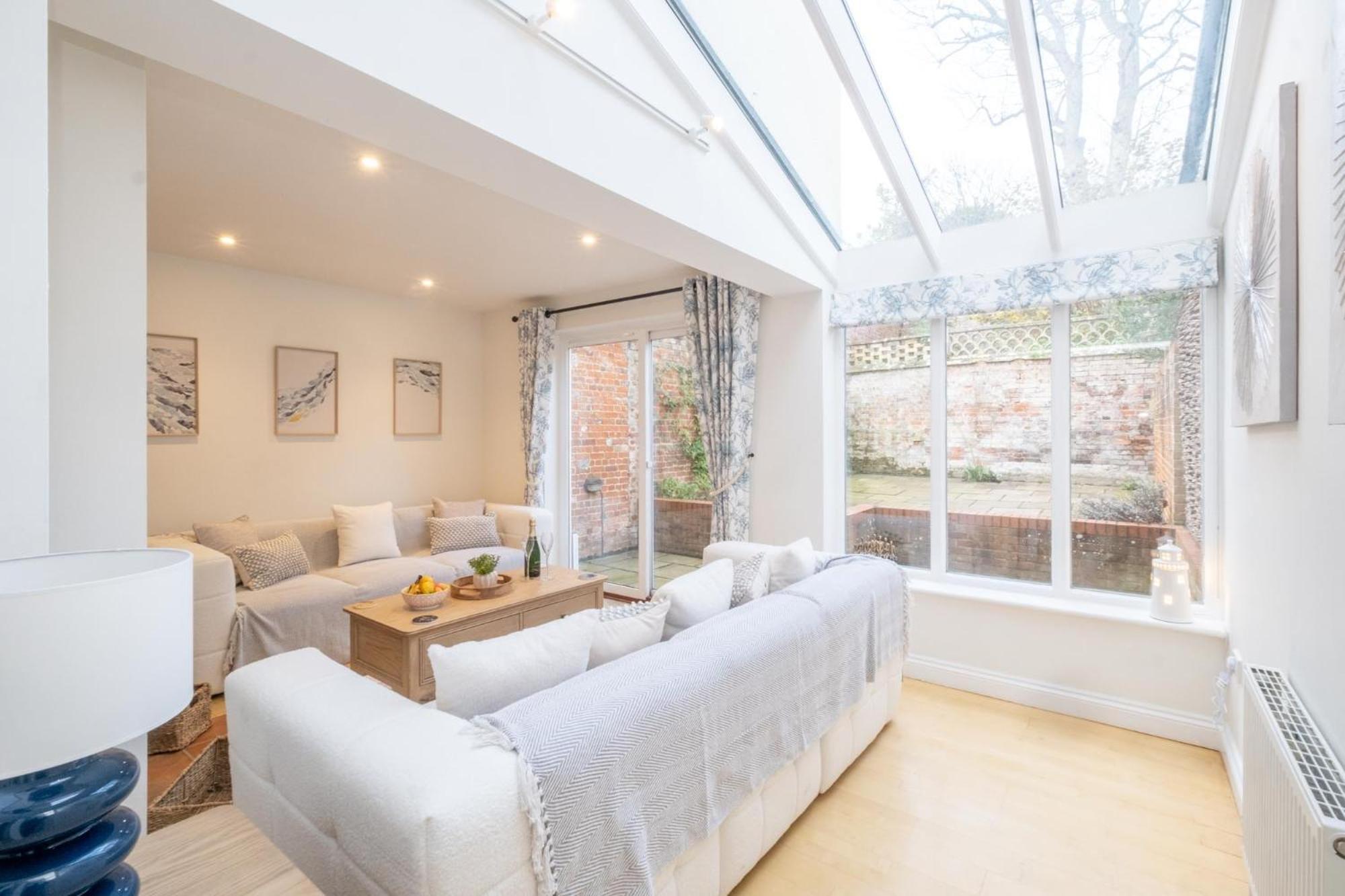 67 Pebble Cottage ออลบะระ ภายนอก รูปภาพ