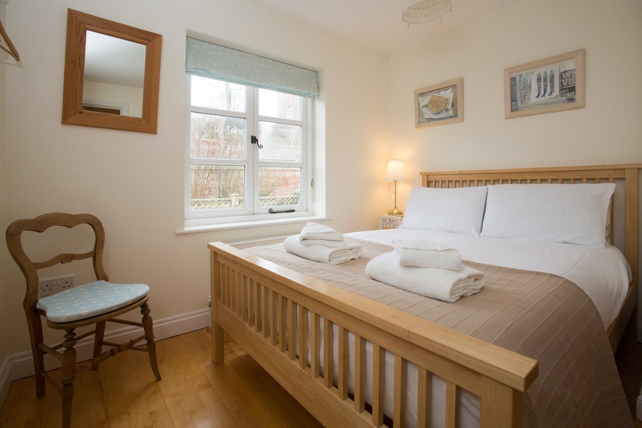 67 Pebble Cottage ออลบะระ ภายนอก รูปภาพ