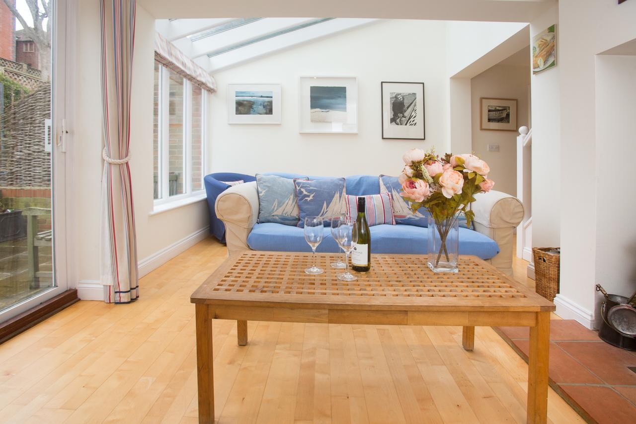 67 Pebble Cottage ออลบะระ ภายนอก รูปภาพ