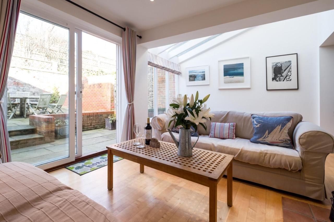 67 Pebble Cottage ออลบะระ ภายนอก รูปภาพ